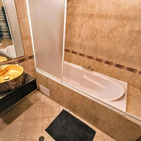 Luxury - Incl Wellness 아파트호텔 4*